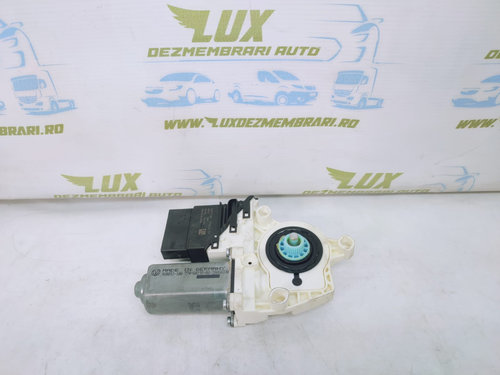Motoras geam stanga spate 1k0959703p Volkswagen VW Passat B6 [2005 - 2010] 2.0 tdi BMR