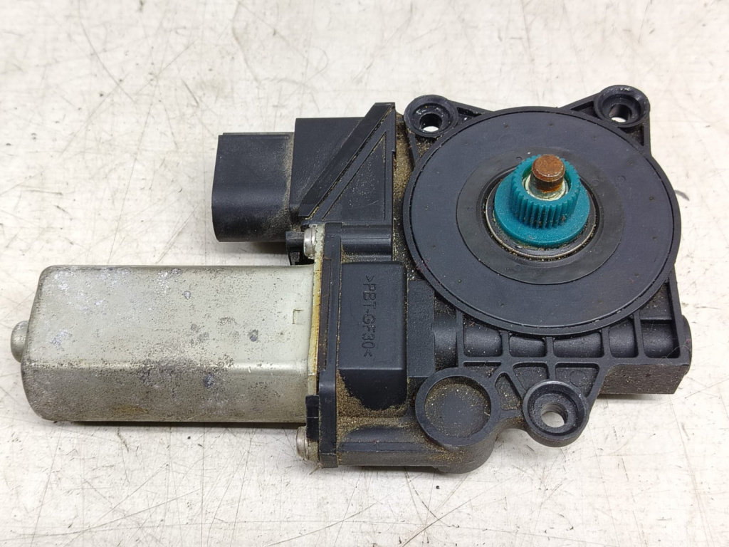 Motoras geam stanga spate 71002603 BMW Seria 3 E90 [2004 - 2010]