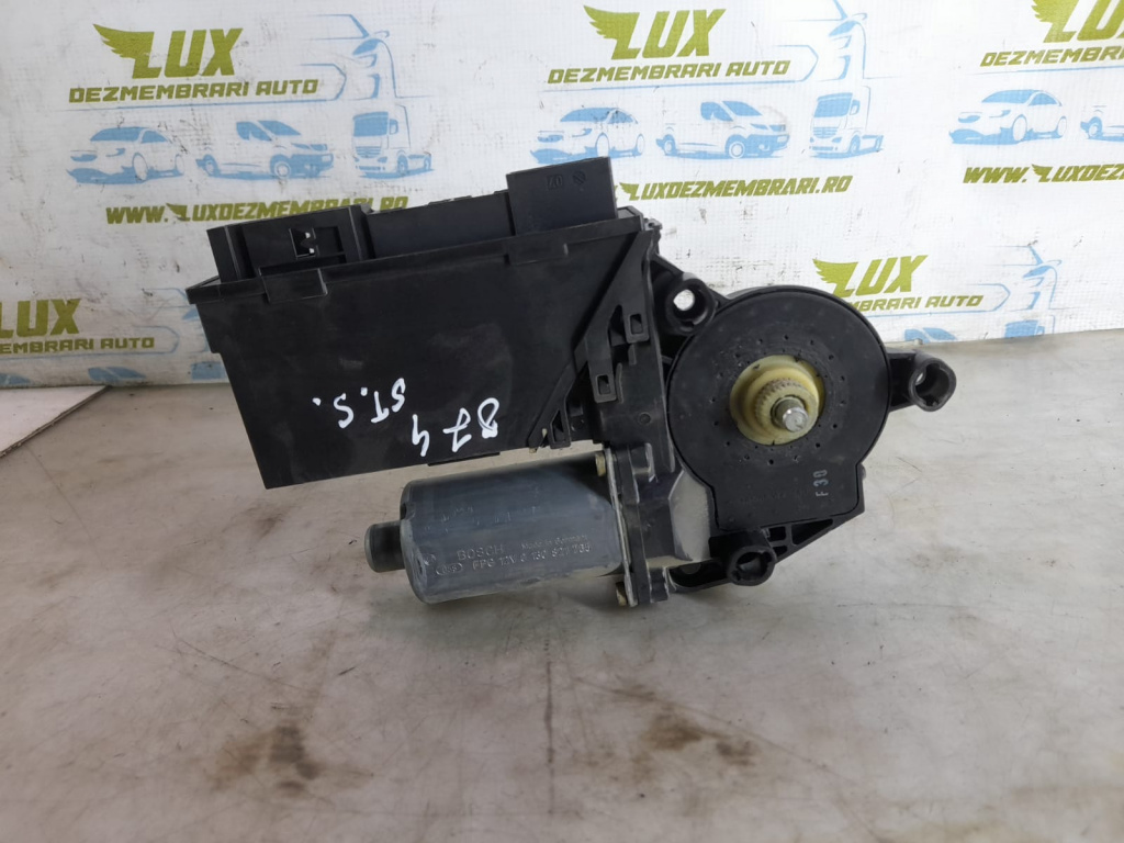 Motoras geam stanga spate 7l0959795 Volkswagen VW Touareg generatia 1 7L [2002 - 2007] 2.5 tdi BAC