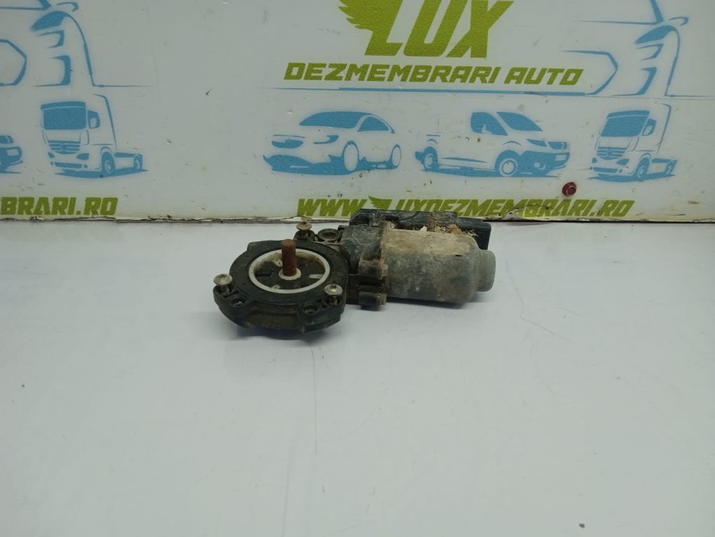 Motoras geam stanga spate 8200305720 Renault Laguna 2 [2001 - 2005]