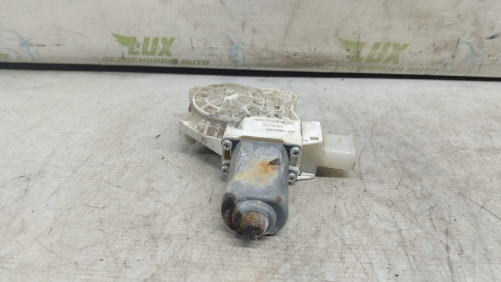 Motoras geam stanga spate 942888100 BMW Seria 5 F07/F10/F11 [2009 - 2013]