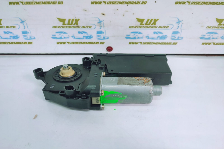 Motoras geam stanga spate 982737-101 4e0959801c Audi A8 D3/4E [2002 - 2005]
