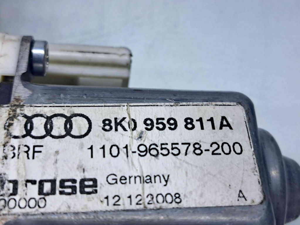 Motoras geam stanga spate Audi A4 (8E2, B6) [Fabr 2000-2004] 8K0959811A