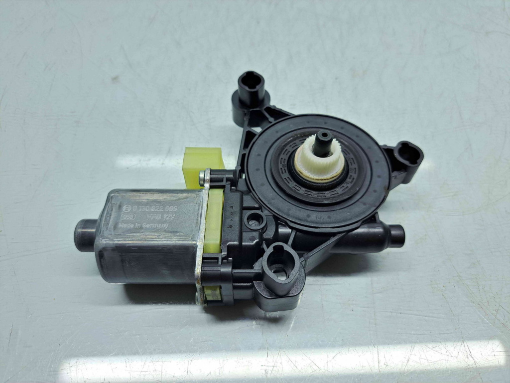 Motoras geam stanga spate Audi A4 (8W2, B9) [Fabr 2015-2023]