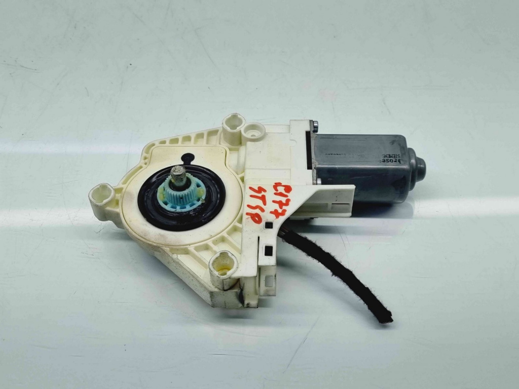 Motoras geam stanga spate LAND ROVER RANGE ROVER SPORT (L320) [Fabr 2005-2009] OEM
