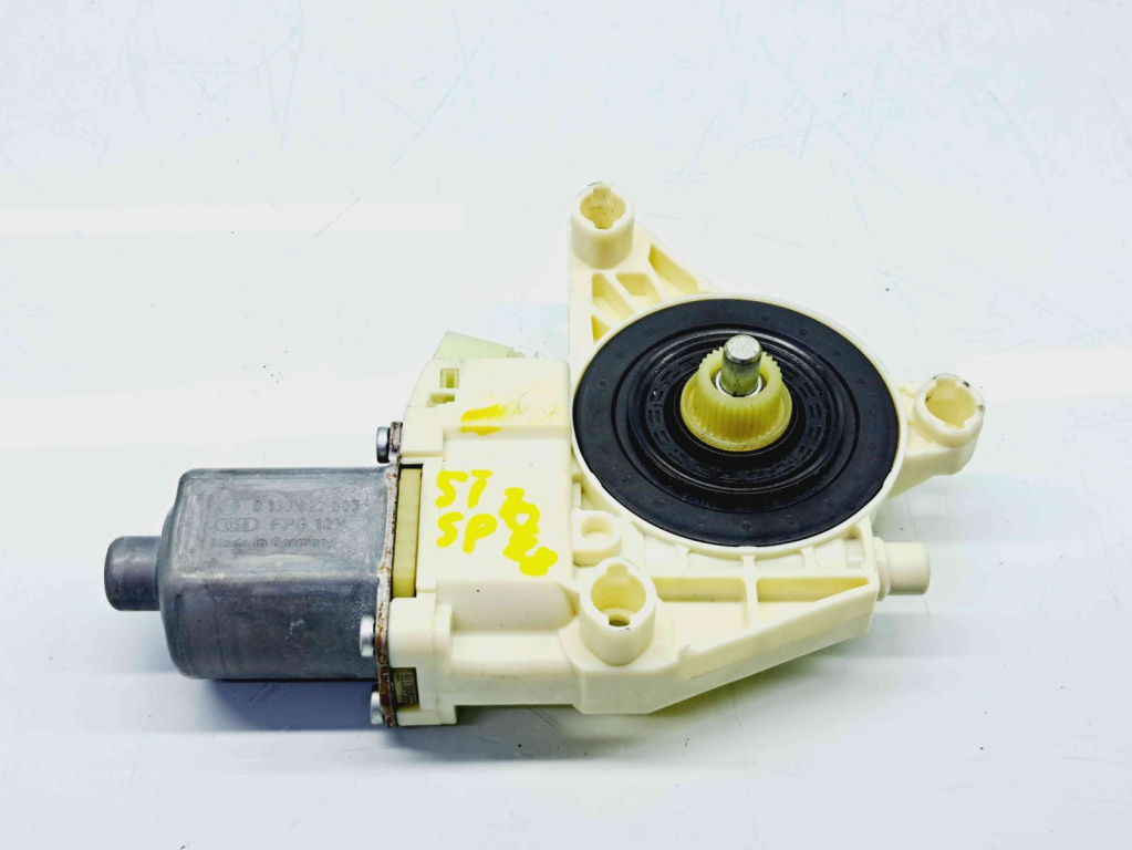 Motoras geam stanga spate Mercedes Clasa E (W212) AMG [Fabr 2009-2016] A2048200542