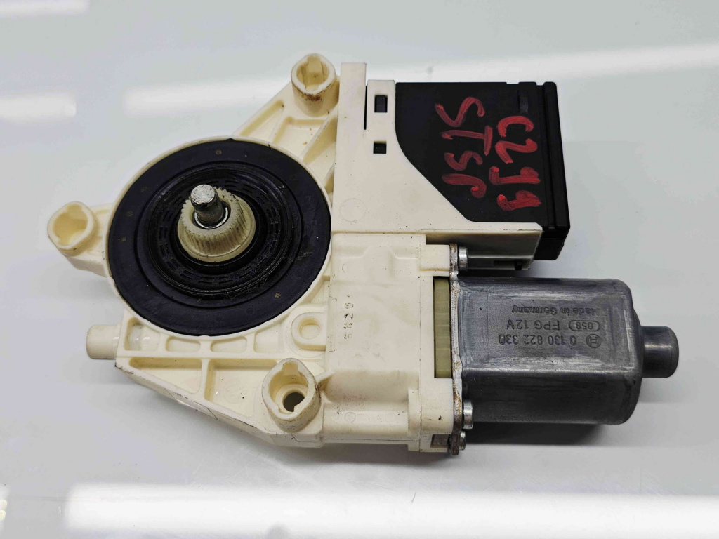 Motoras geam stanga spate Renault Megane 3 (B95) [Fabr 2008-2016] 0130822330