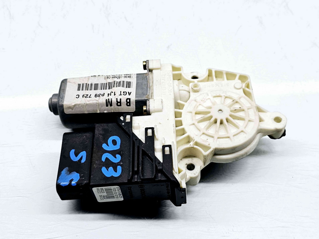 Motoras geam stanga spate Volkswagen Golf 4 Variant (1J5) [Fabr 1999-2005] 1J4839729C
