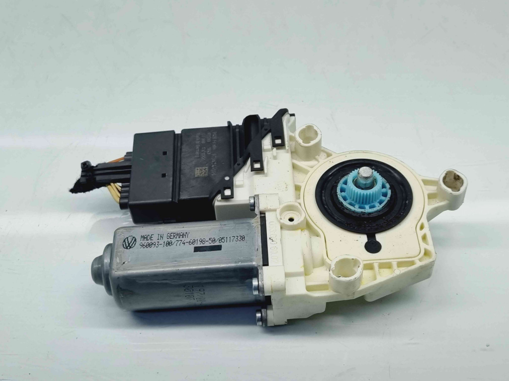 Motoras geam stanga spate Volkswagen Jetta 3 (1K2) [Fabr 2005-2010] 1K5839401G