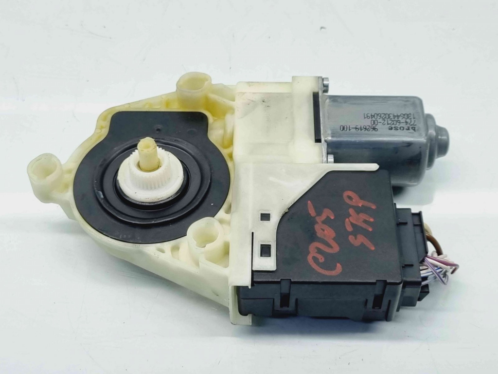 Motoras geam stanga spate Volkswagen Passat B7 (362) [Fabr 2010-2014] 3AA959703A 3AA959795