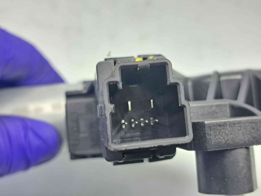 Motoras geam stanga spate Volvo V40 [Fabr 2013-2019] OEM