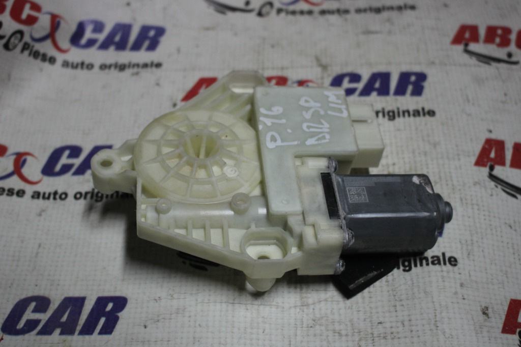 Motoras geam usa dreapta spate VW Passat B8 2015-2023 cod: 5Q4959811E