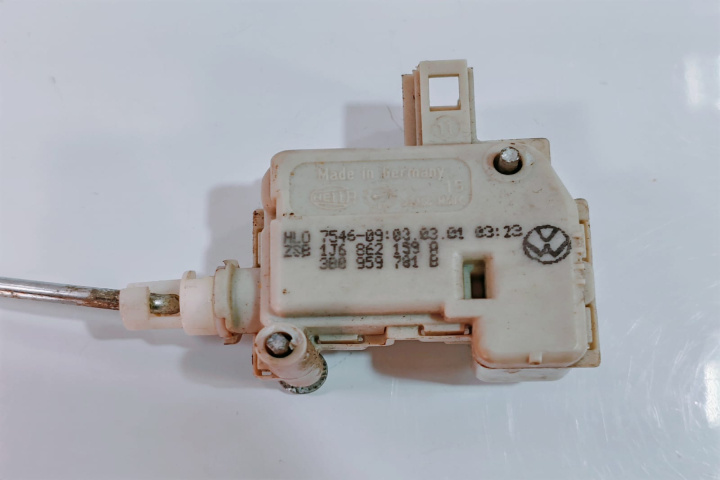 Motoras Haion Centralizare 1J6862159B Volkswagen VW Bora [1998 - 2005]