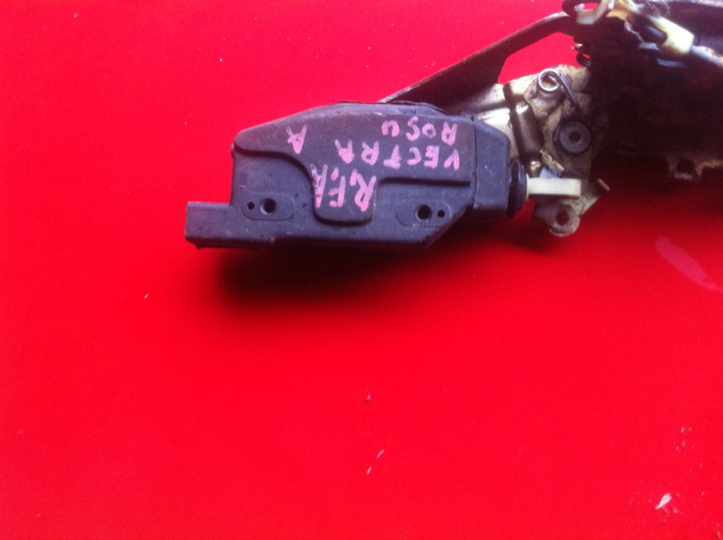 Motoras inchidere usa dreapta fata Opel Vectra A [1988 - 1995] Sedan 1.6 MT (75 hp) (86_ 87_)