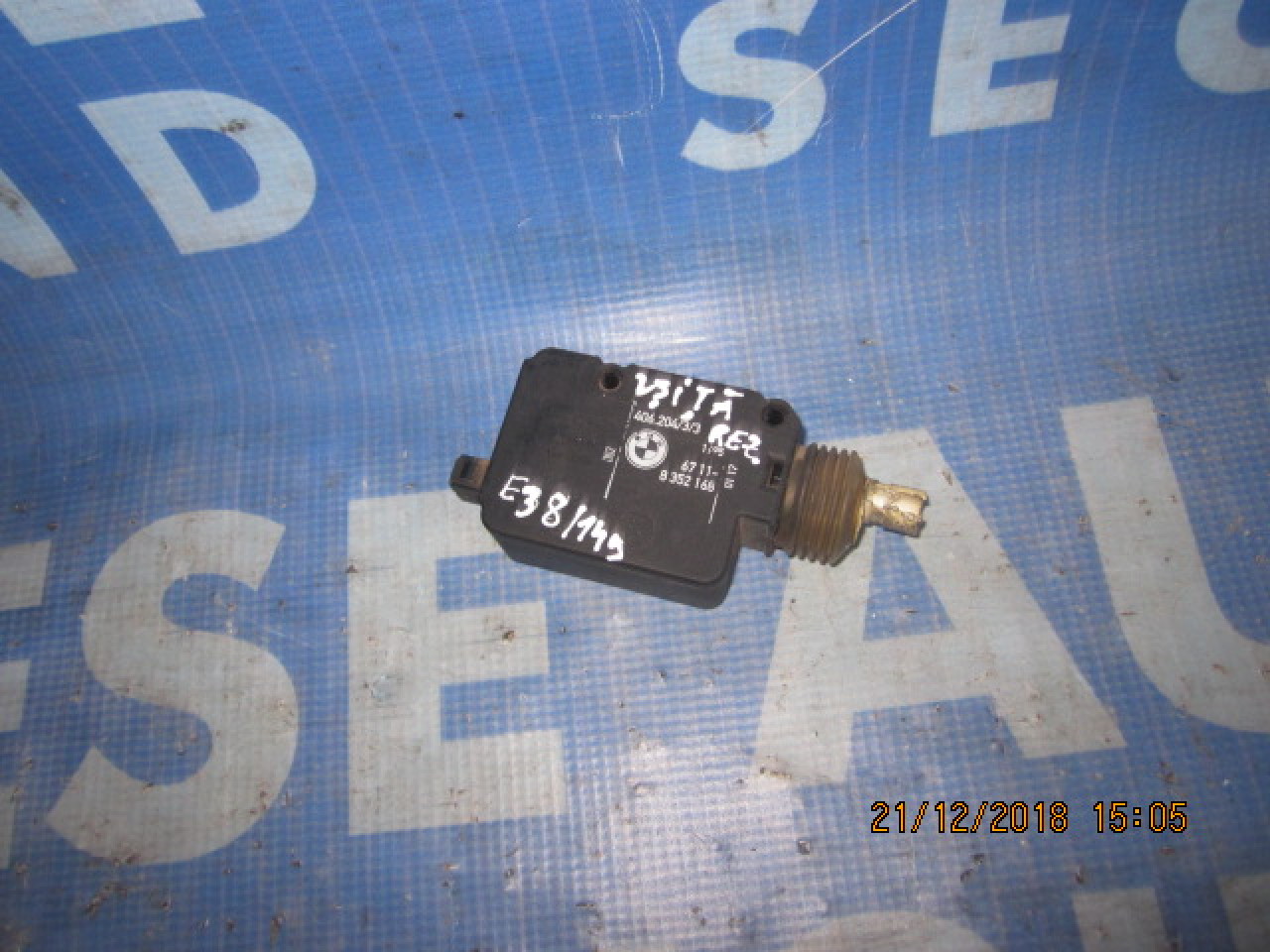 Motoras inchidere usita rezervor BMW E38; 67118352168