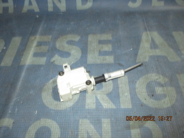 Motoras inchidere usita rezervor Porsche Cayenne 2004