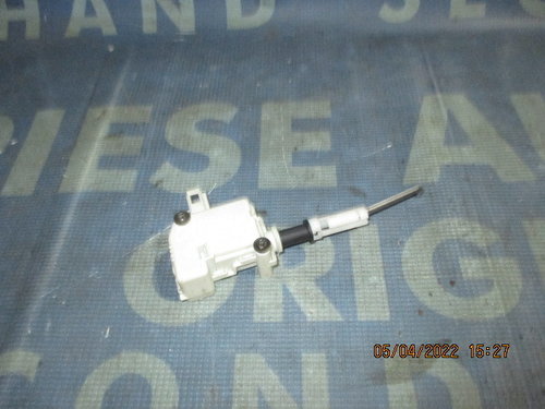 Motoras inchidere usita rezervor Porsche Cayenne 2004