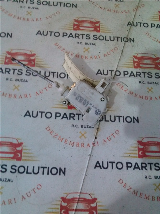 Motoras incuietoare haion VOLKSWAGEN GOLF 4