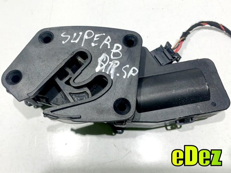 Motoras luneta dreapta Skoda Superb 2 facelift (2013-2015) 3T0827300C