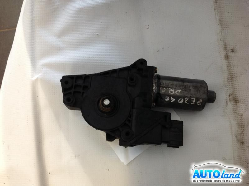 Motoras Macara 0130821675 Dreapta Fata Peugeot 406 8B 1995-2004