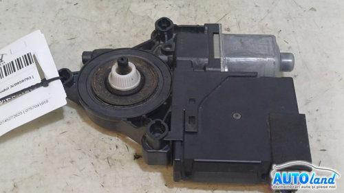 Motoras Macara 0130822451 3c0959701 / Stanga Spate cu Modul 3c0959793 Volkswagen PASSAT 3C2 2005