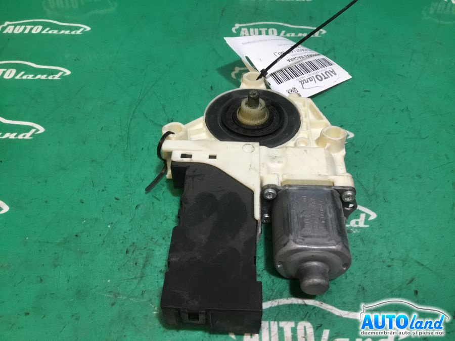 Motoras Macara 1137328403 Dreapta Fata Peugeot 407 6D 2004
