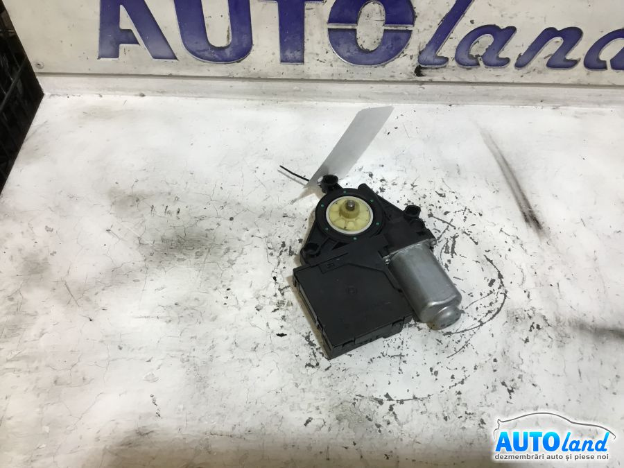 Motoras Macara 1k0959793c Stanga Fata Volkswagen GOLF V 1K1 2003
