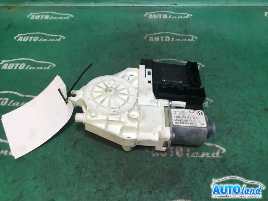 Motoras Macara 1k5837401at 0130822229 Modul 1k0959792p Volkswagen GOLF V 1K1 2003