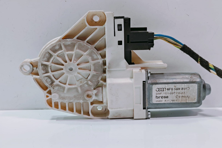 Motoras Macara 4F0959801D Audi A6 4F/C6 [2004 - 2008]