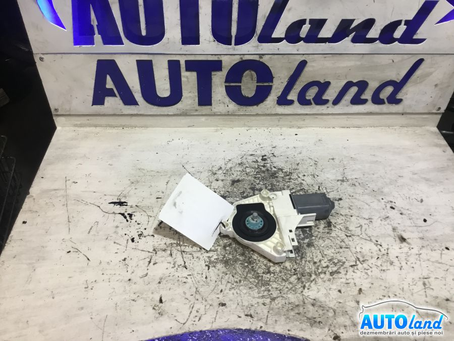 Motoras Macara 8k0959801b Fata Stanga Audi A3 8P 2003