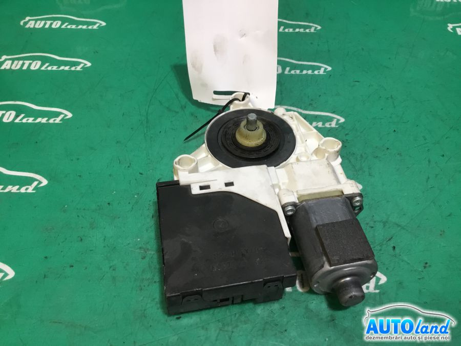 Motoras Macara 8p0959801h Dreapta Fata + Modul Audi A3 8P 2003