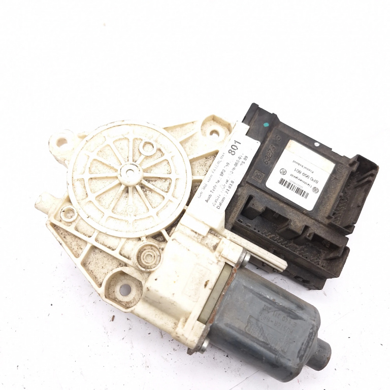 Motoras Macara Audi A3 (8P) 2003-2013 Fata Stanga 8P0959801, 0130822205, 1520030310, 632733, 05074605, E840311202, 63272205 Kuster