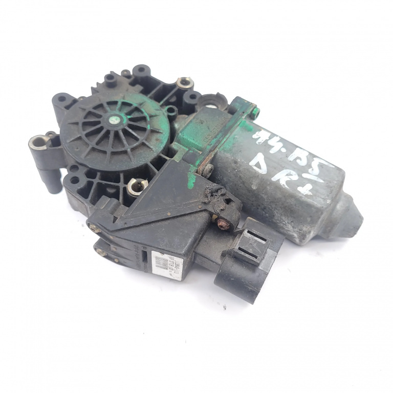 Motoras Macara Audi A4 B5 (8D) 1994-2001 Fata Dreapta 113846113, 05071902, 113846-113, 0536001401 Brose