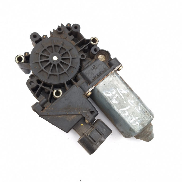 Motoras Macara Audi A4 B5 (8D) 1994-2001 Fata Dreapta 0536001401, 113846100, 05071900 Brose