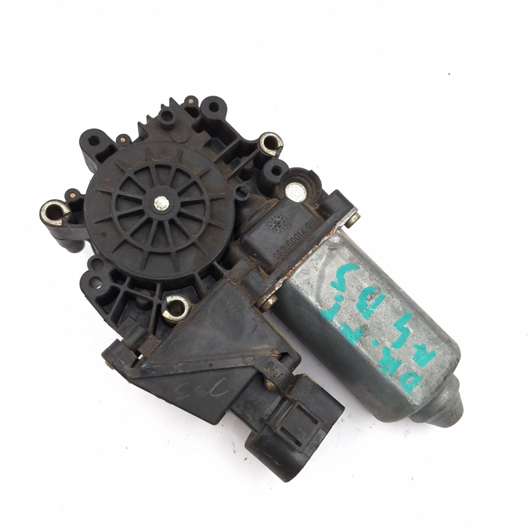 Motoras Macara Audi A4 B5 (8D) 1994-2001 Fata Dreapta 113846100, 114180100, 7743000715, 113846-100, 05071900, 0536001401 Brose