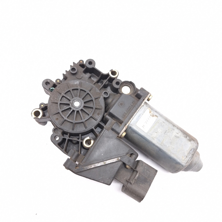 Motoras Macara Audi A4 B5 (8D) 1994-2001 Fata Dreapta 113846101, 114180100, 7743000715, 050719013095, 901101, 0536001401 Brose
