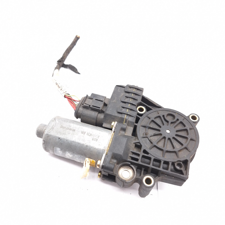 Motoras Macara Audi A4 B5 (8D) 1994-2001 Spate Dreapta 0130821786, 2803003302, 8D1971663Ak, 103123Xxx Bosch