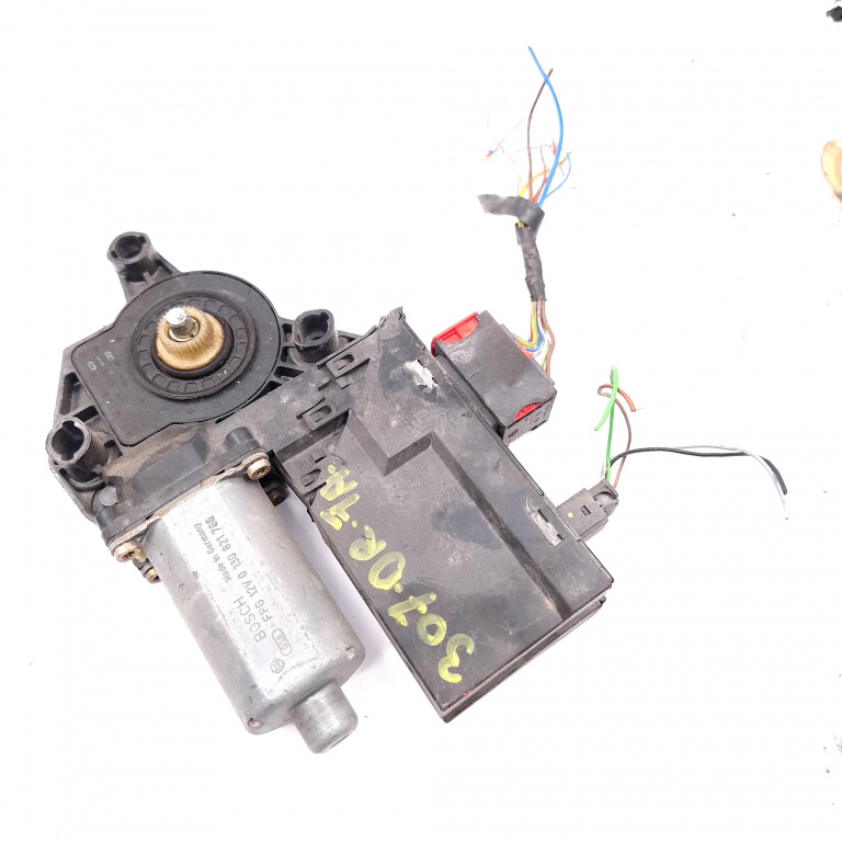 Motoras Macara Audi A4 B6 (8E) 2000-2004 Fata Dreapta 0130821766, 102238Xxx Bosch