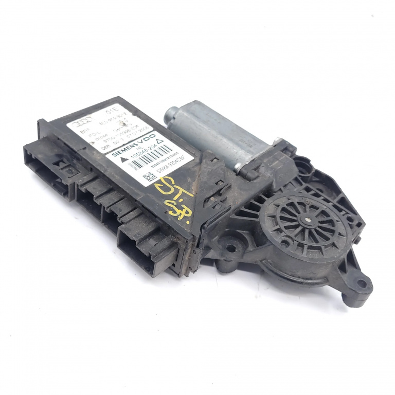 Motoras Macara Audi A4 B7 (8E) 2004-2008 Spate Stanga 8E0959801E, 9700105998204, 105848204A, 5Wk49204Cbf, 0680013, 9204C106272130205, 0130821957 Brose, Siemens Vdo