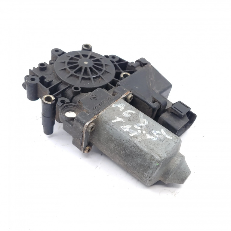 Motoras Macara Audi A6 (4B, C5) 1997-2005 2.5 Tdi Motorina Spate Dreapta 101144114, 101144 114, 05071975, 05 0719 75, 0536001402 Brose, Lk