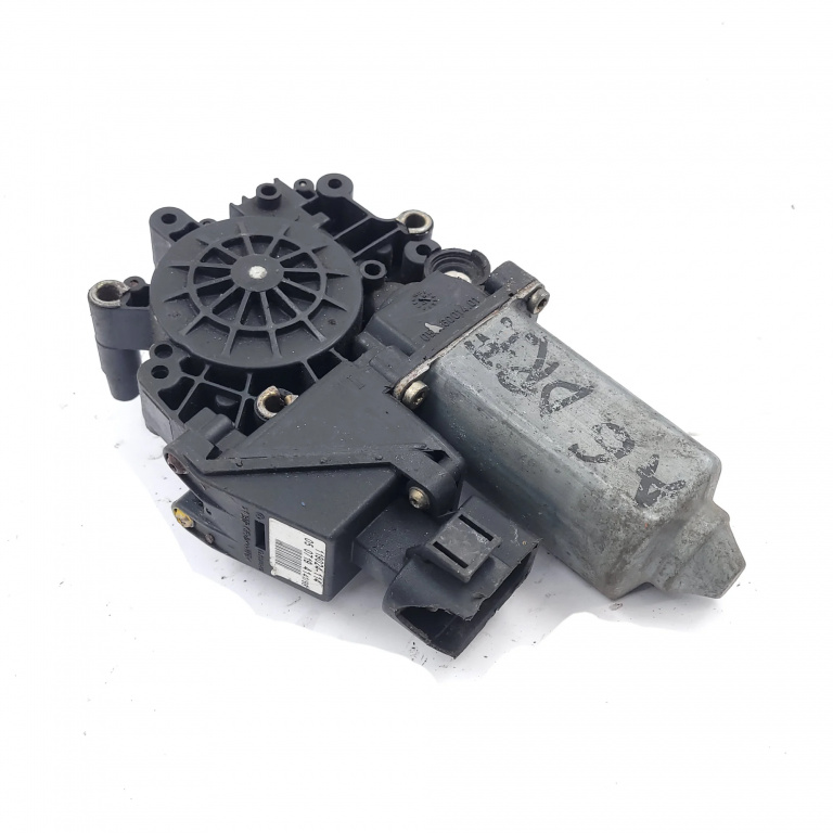 Motoras Macara Audi A6 (4B, C5) 1997-2005 Fata Dreapta 119024114, 050719414198, 0536001401, 119024-114 Brose