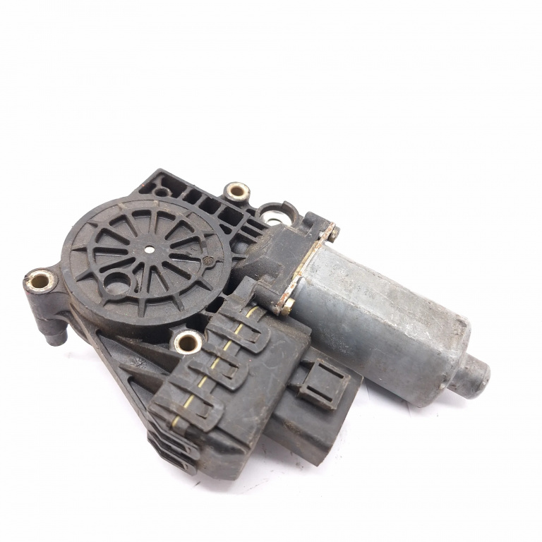 Motoras Macara Audi A6 (4B, C5) 1997-2005 Fata Stanga 0130821774, 1302002700, 102854Xxx, 089193938 Bosch
