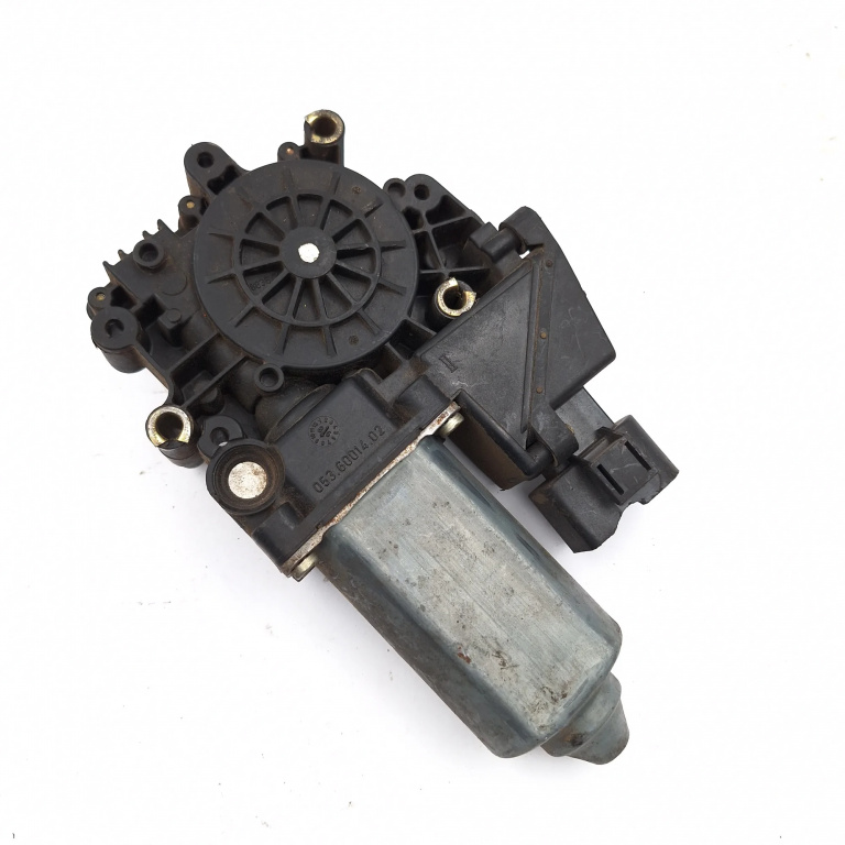Motoras Macara Audi A6 (4B, C5) 1997-2005 Fata Stanga 0536001402, 119024113, 05071940 Brose