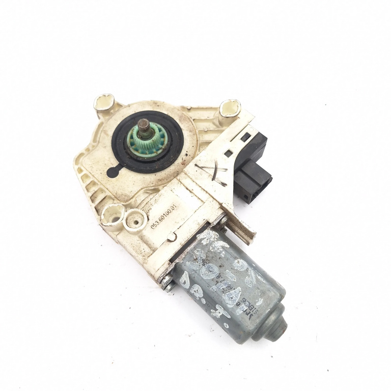 Motoras Macara Audi A6 (4B, C5) 1997-2005 Fata Dreapta 0536010001, 4F0959802B, 101997008105 Brose, Siemens