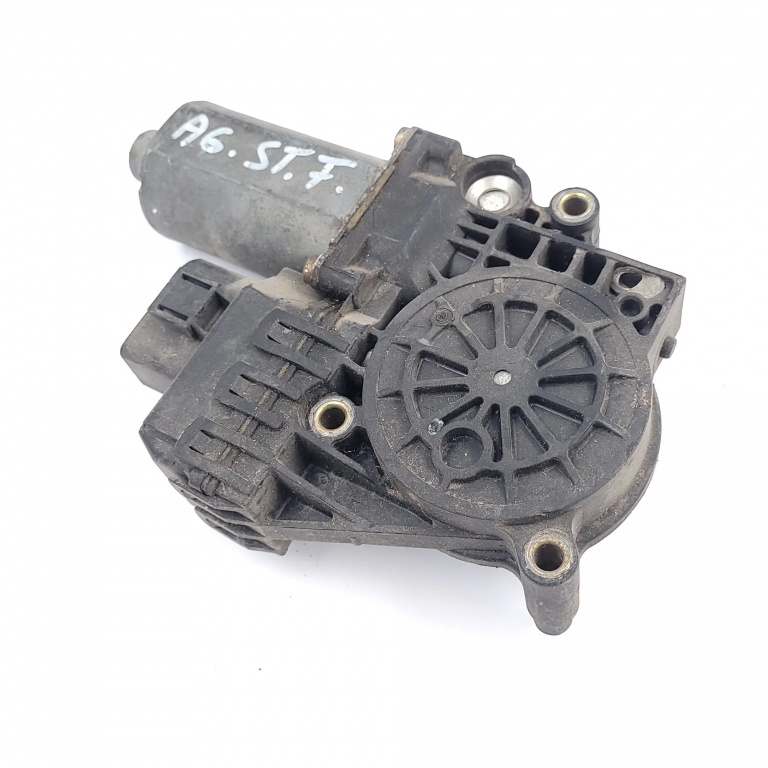 Motoras Macara Audi A6 (4B, C5) 1997-2005 Fata Stanga 0130821775 Bosch