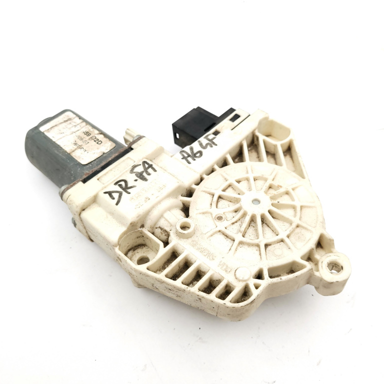 Motoras Macara Audi A6 (4F, C6) 2004-2011 Fata Dreapta 4F0959802D, 0536010001, 7746018901 Seimens Vdo, Brose