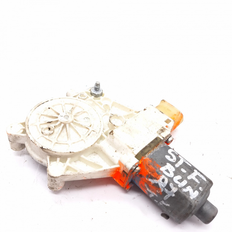 Motoras Macara Bmw 1 (E81, E87, E88, E82) 2004-2013 Fata Stanga 6927027, 996624101, 0130822226 Brose