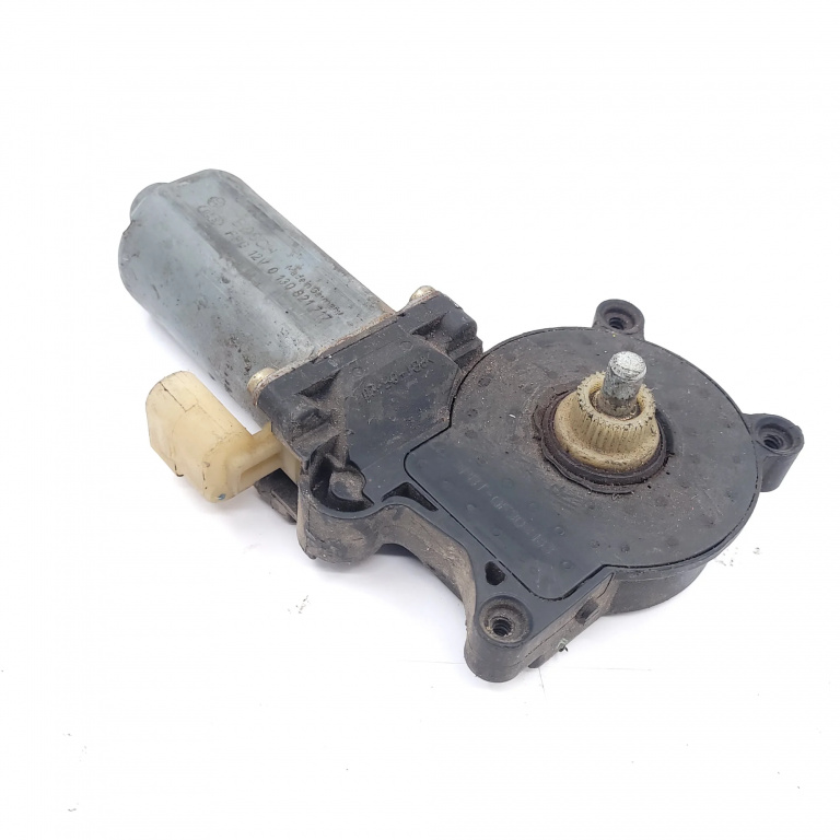 Motoras Macara Bmw 3 (E46) 1998-2007 Fata Dreapta 8362064, 0130821717, 67628362064, 119143Xxx, 0 130 821 717, 676283620640 Bosch, Brose