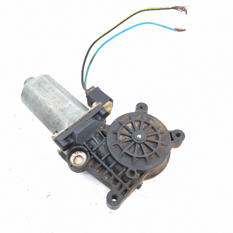 Motoras Macara Bmw 3 (E46) 1998-2007 Spate Dreapta 8362065, 676283620650, 0130821726, 119352Xxx, 67628362065 Bosch