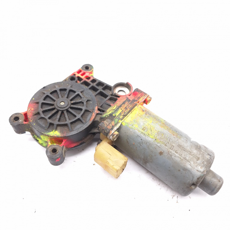 Motoras Macara Bmw 3 (E46) 1998-2007 Spate Dreapta 8362065, 67628362065, 0130821726, 119352Xxx Bosch